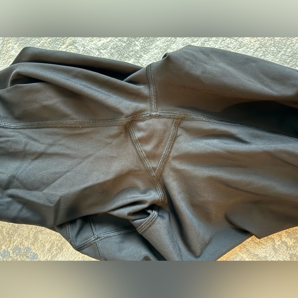 Lululemon Fast & Free Crop II *Nulux 19" Black (First Release) - Picture 7 of 11